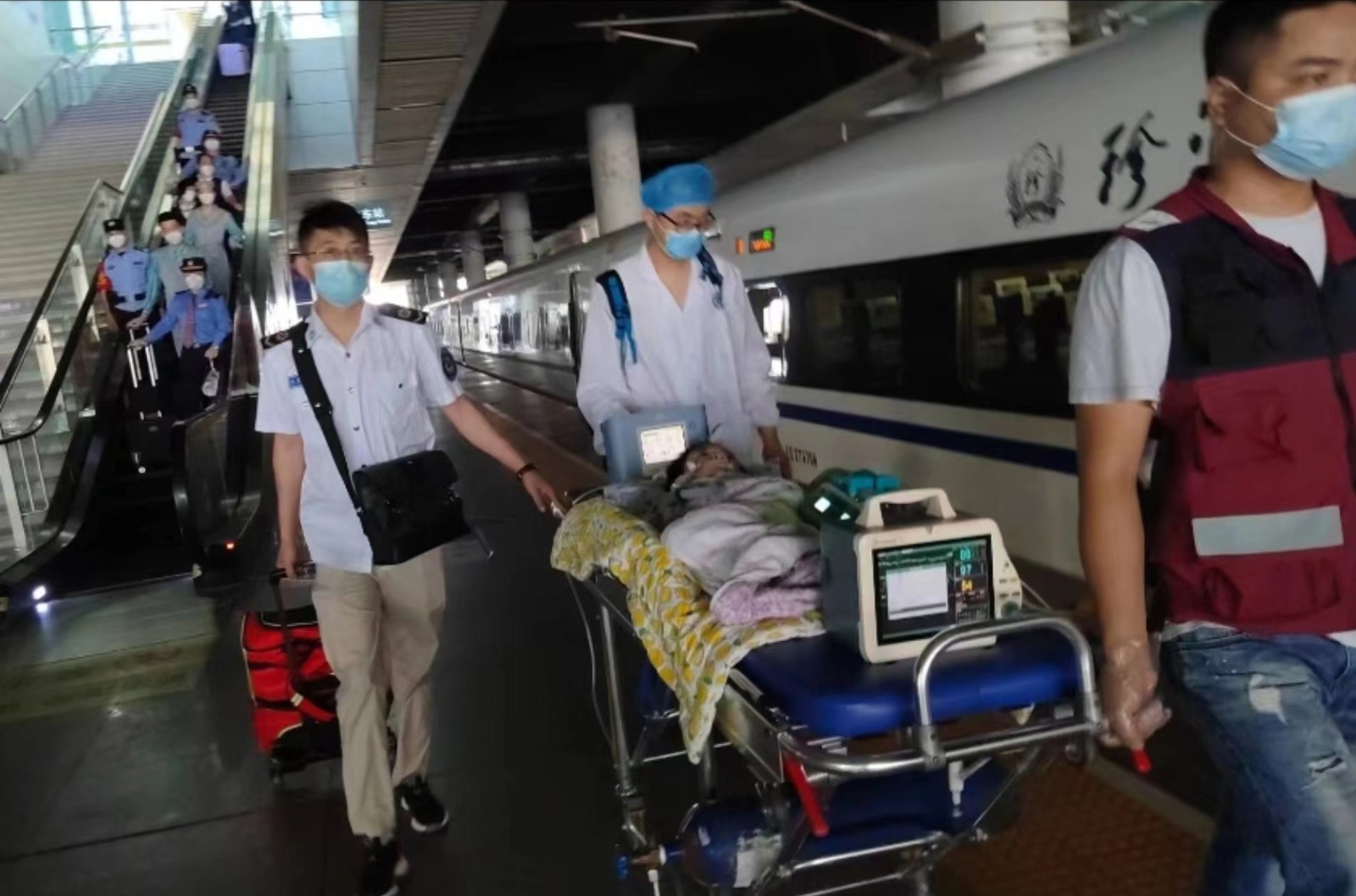 扶余市高铁转运公司